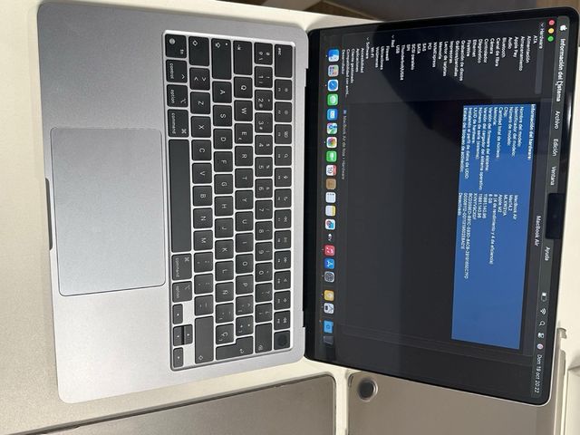 MacBook Air 13 M2 8 núcleos Plata/Gris Espacial