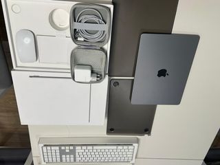 MacBook Air 13 M2 8 núcleos Plata/Gris Espacial