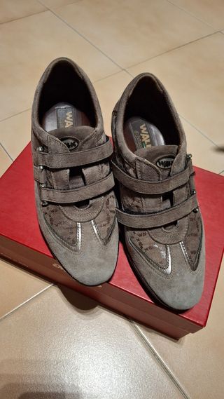 Scarpe Melluso donna comode