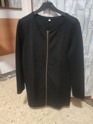 Chaqueta negra elegante mujer