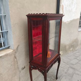 Vitrina Caoba Estilo Chippendale Compacta