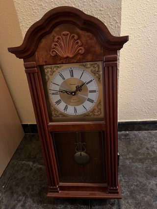 Reloj de Pared Madera y Cristal