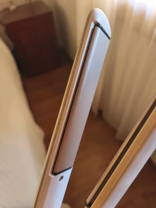 Plancha de pelo Remington blanca(falta el enchufe)