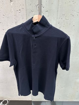 Polo Hombre  Mango Negro Cuello Alto