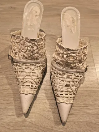 Zapatos de vestir de verano blancos