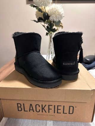 Botines negros BLACKFIELD cómodos y calentitos