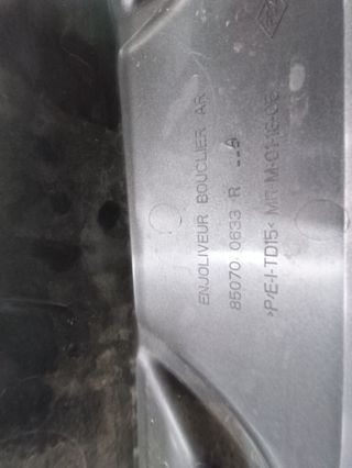 Spoiler trasero Dacia Sandero