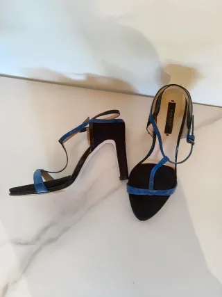Sandalias tacón Zara Talla 37