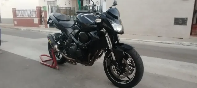 Kawasaki Z750 Negra