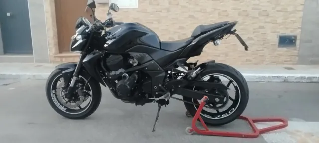 Kawasaki Z750 Negra