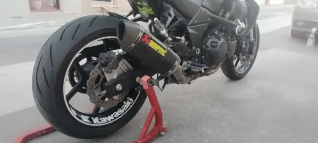 Kawasaki Z750 Negra