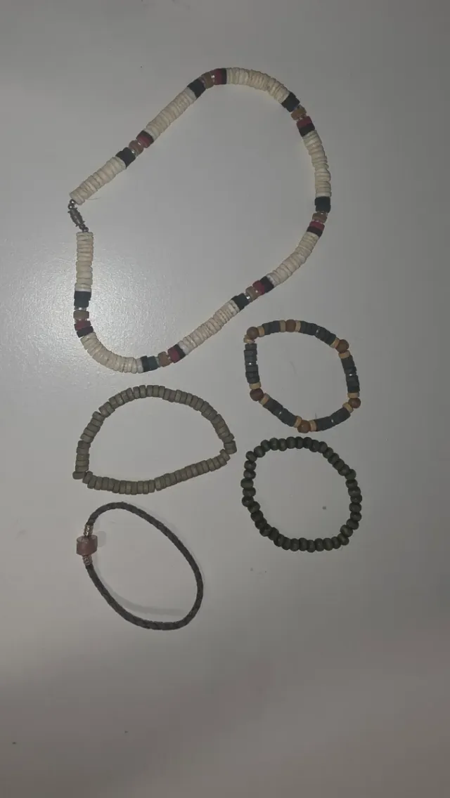 Lote Collares y Pulseras