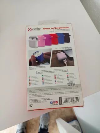 Funda Celly para Airpods 1ª/2ª Gen + Ganchos