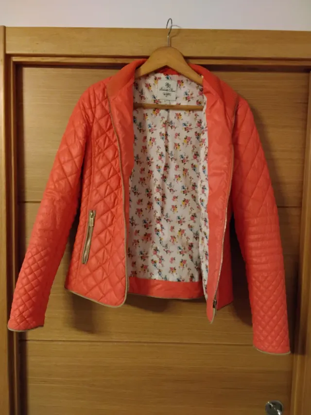 Chaqueta acolchada mujer salmón