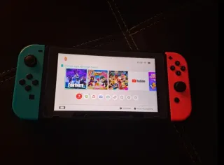 Nintendo Switch Azul/Rojo + Accesorios