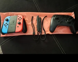Nintendo Switch Azul/Rojo + Accesorios