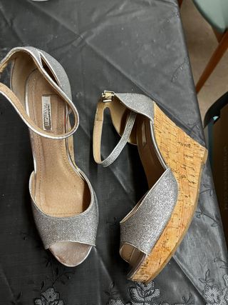 Sandalias de cuña plateadas