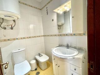 Piso en alquiler en Cuatro Caminos - Plaza de la Cubela en Coruña (A)