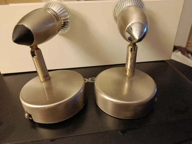 2 apliques de acero con halógenos