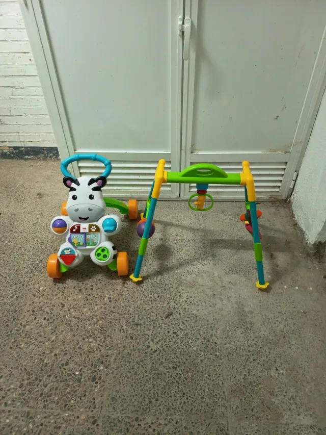 Andador y gimnasio para bebé cebra