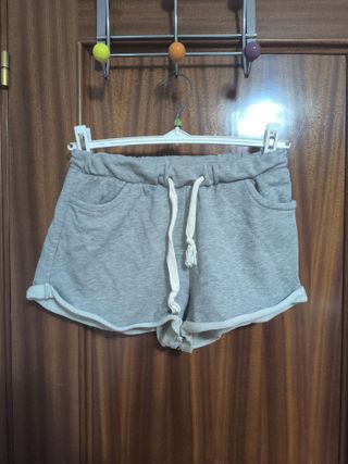 Pantalón corto chándal Bershka gris Talla M