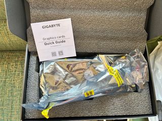 Gigabyte RX 7800 XT Gaming OC Tarjeta Gráfica AMD