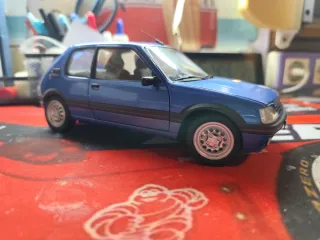 Peugeot 205 1.9 GTI 1:18