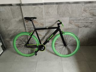 Bicicleta Fixie Negra Ruedas Verdes