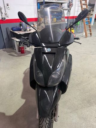 Piaggio X7 125cc Scooter