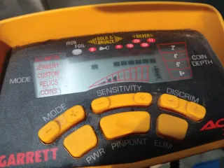 Detector de Metales Garrett ACE 250