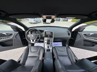 VOLVO XC60 2.0D3 150CV MOMENTUM 2017 125.000KM