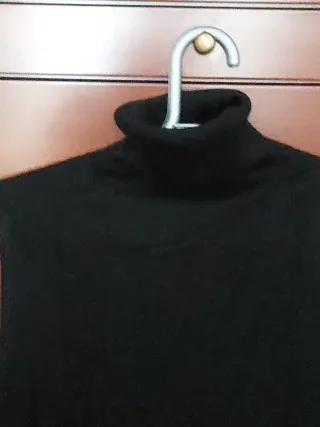 Jersey sin mangas cuello alto negro Talla única