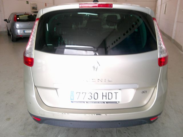 Renault Grand Scenic 2011