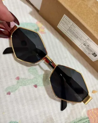Occhiali da sole donna neri e oro