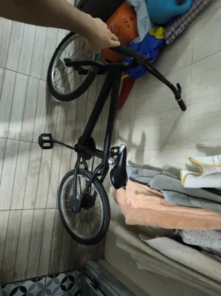 Bicicleta BMX Negra