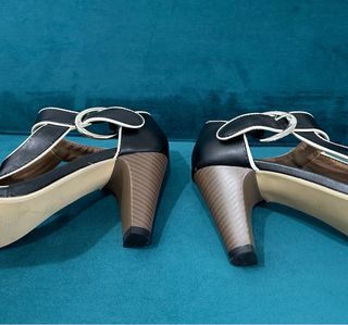 Zapatos de salón negros