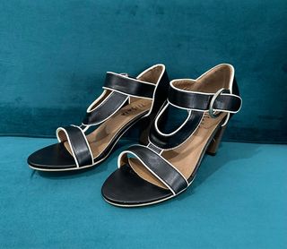 Zapatos de salón negros