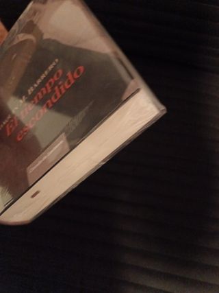 El tiempo escondido