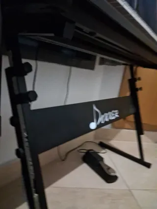 Soporte para piano Donner
