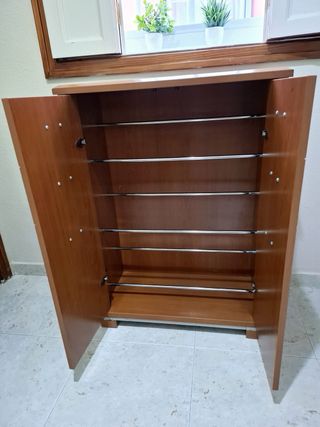 scarpiera 67 cm di larghezza x 0,90 di lunghezza