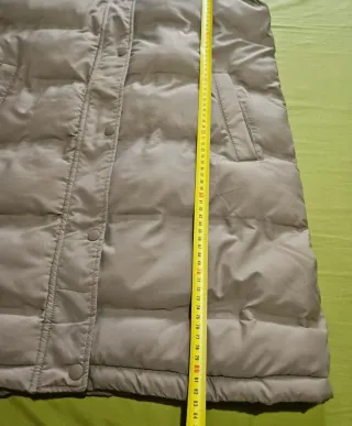 Chaleco largo acolchado con capucha