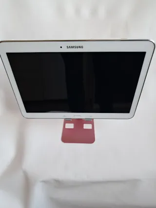 Supporto pieghevole per smartphone/tablet