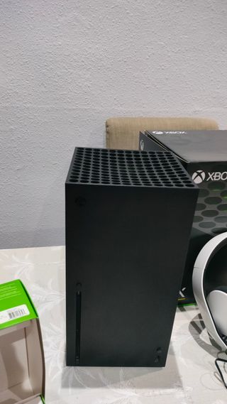 Xbox Series X 1TB + 3 Mandos + Auriculares + carga
