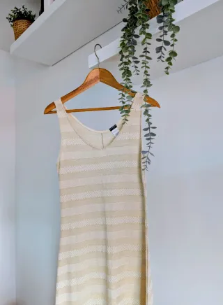 Vestido largo de punto beige talla única