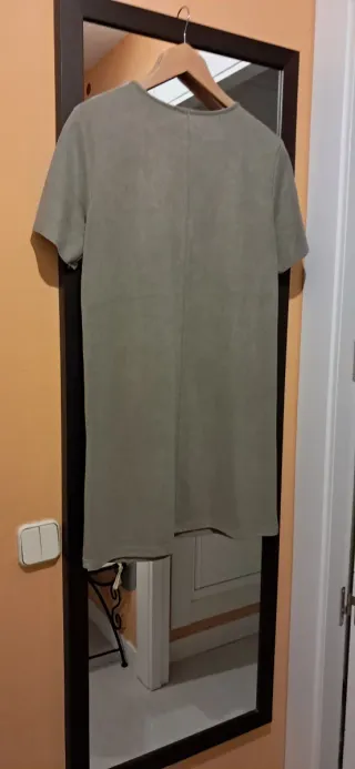 Vestido Zara verde oliva