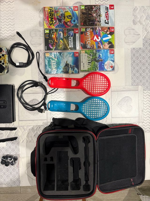 Giochi e accessori per Nintendo Switch +