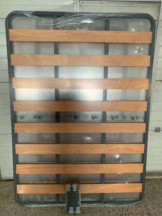 Somier SIN ESTRENAR!! con Patas también NUEVAS!!