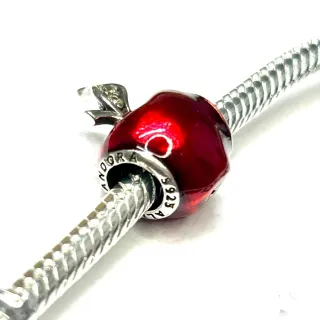 Charm Manzana Roja Blancanieves 