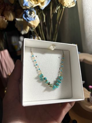 Collar oro con piedras turquesa MIRAMIRA