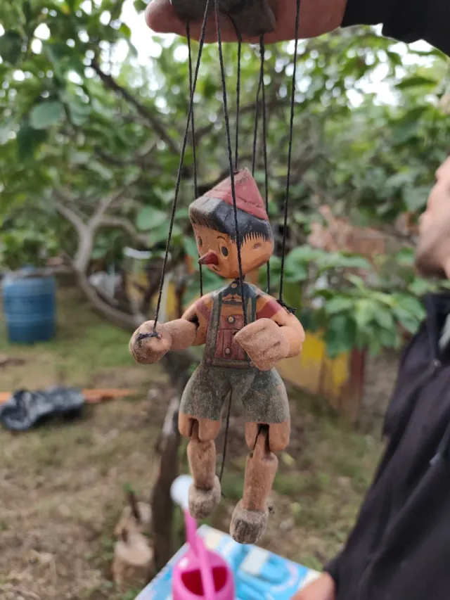 Marioneta de Pinocho de madera